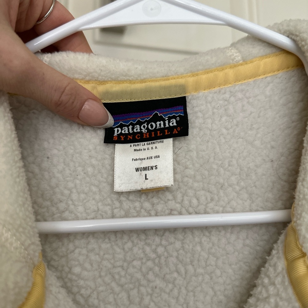 Patagonia Full Zip Fleece Jacket - Picture 3 of 6